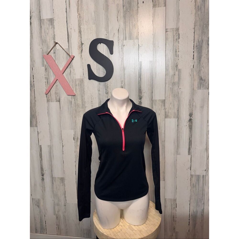 Under Armour HeatGear Womens XS Black 1/4 Zip Pullover Path to the Underworld Su